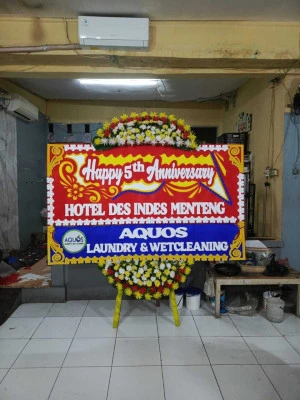 Papan Bunga di Pinggir Karanggede